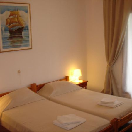 Olga Studios Afissos Bagian luar foto